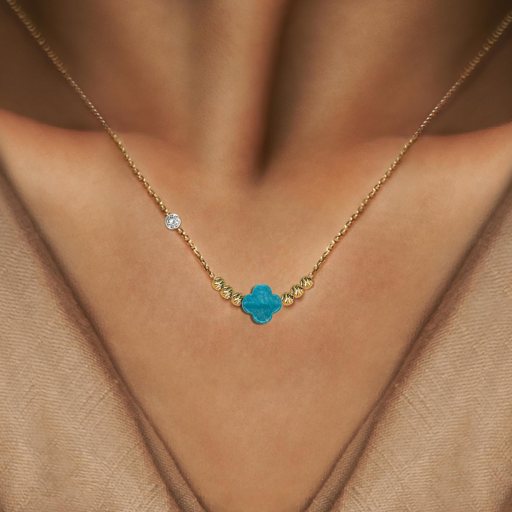 Pirlanta 14 Ayar Altin Dorikalı Aqua Marin Renkli Van Taşlı Kolye