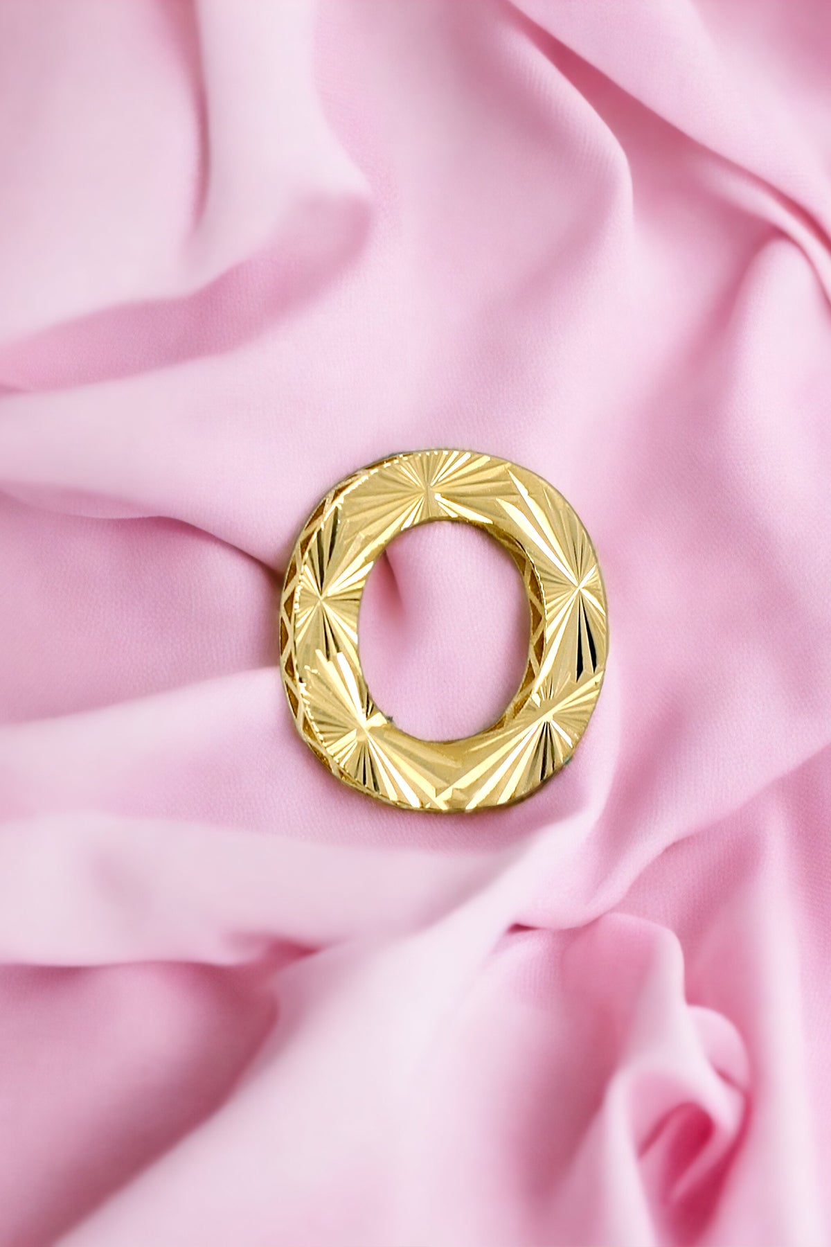 Pırlanta 14 Ayar Altın Kalemli O Harfi Kolye